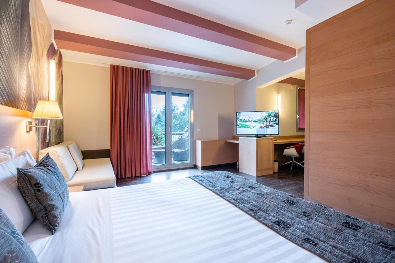 Relais Bellaria Hotel & Congressi Сан Ладзаро ди Савена Екстериор снимка