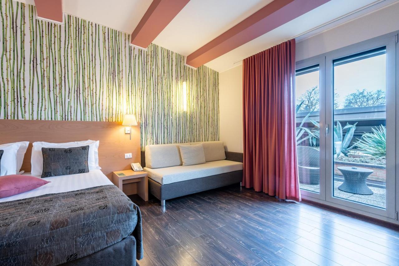 Relais Bellaria Hotel & Congressi Сан Ладзаро ди Савена Екстериор снимка