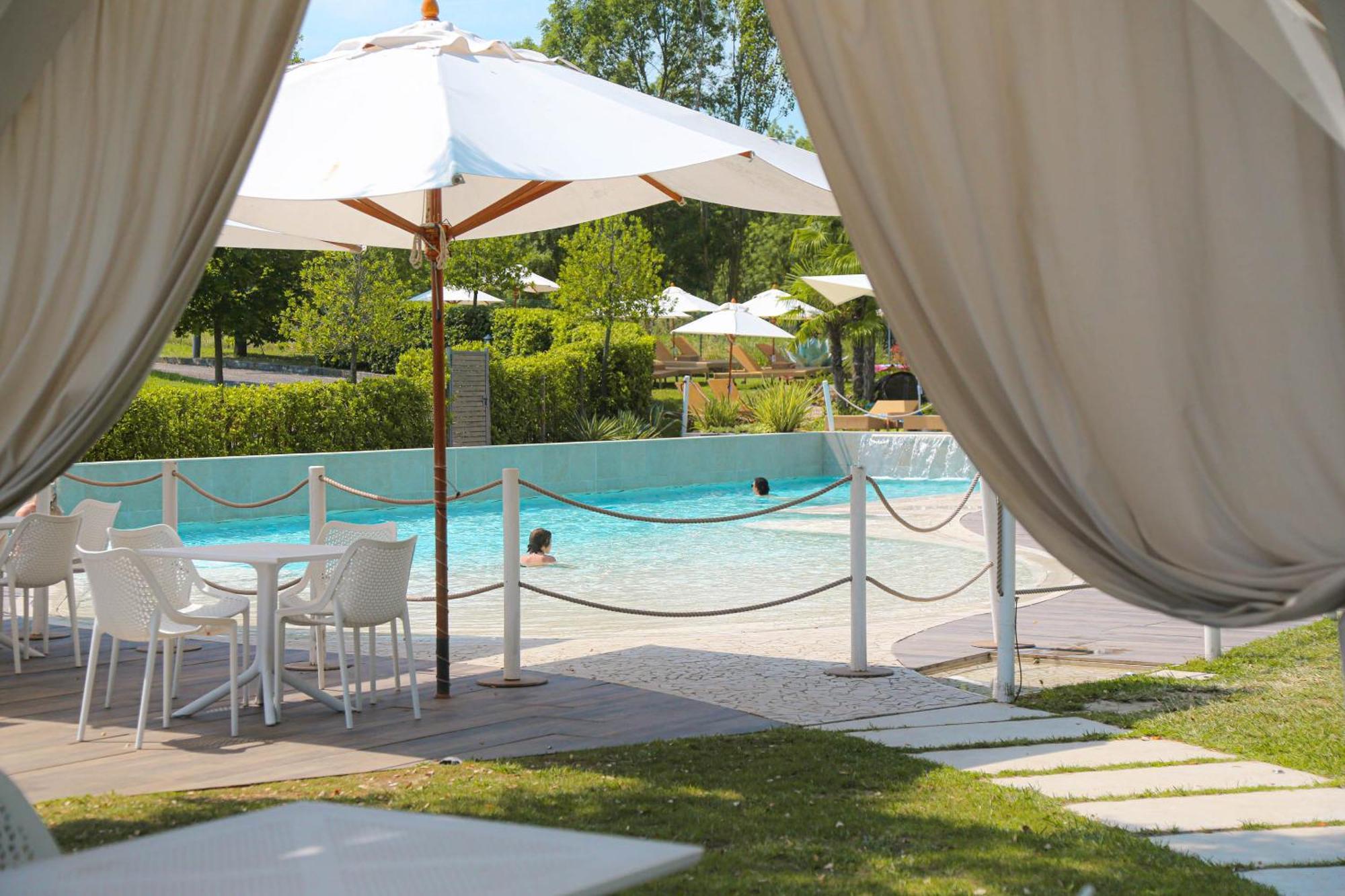 Relais Bellaria Hotel & Congressi Сан Ладзаро ди Савена Екстериор снимка